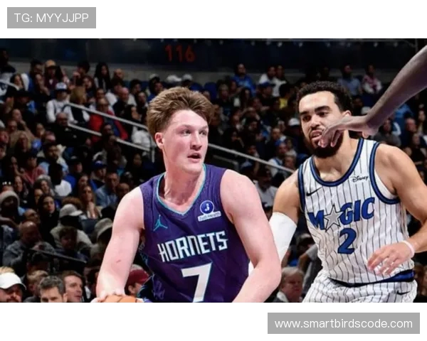 克尼佩尔表现出色12投7中三分球6投3中砍下21分助攻与抢断双双上双